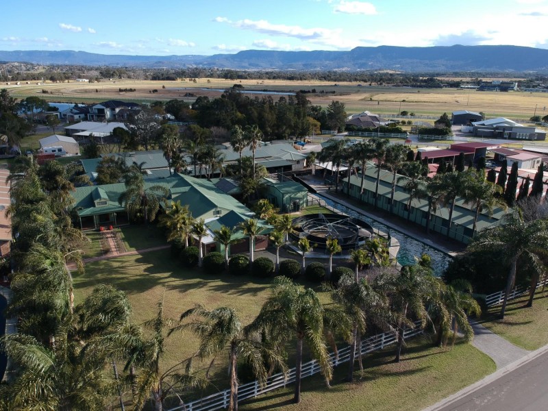 3 Kingston Town Drive, Kembla Grange NSW 2526