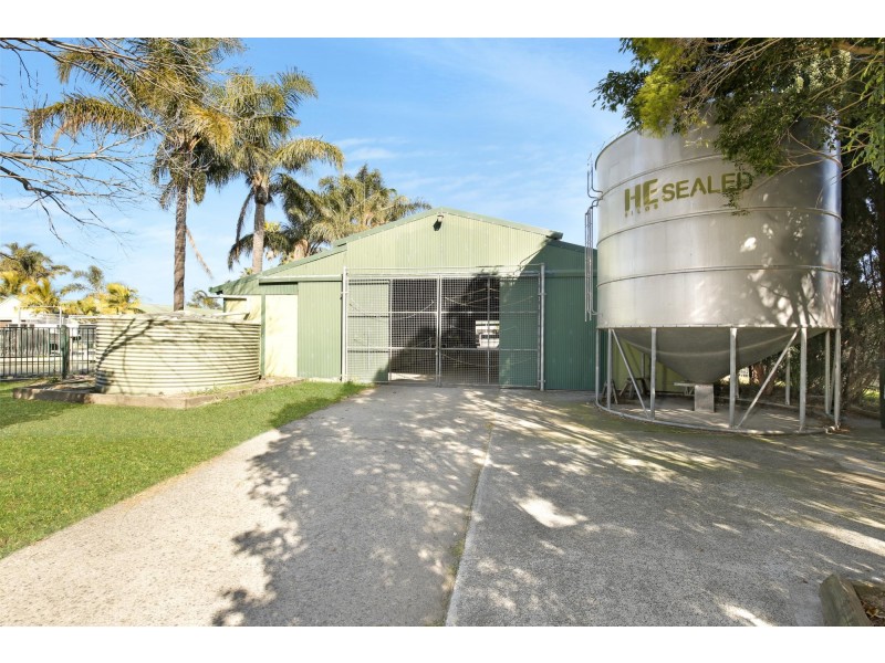 3 Kingston Town Drive, Kembla Grange NSW 2526