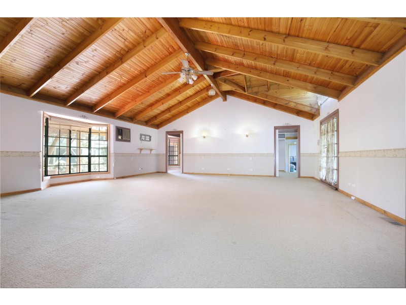 3 Kingston Town Drive, Kembla Grange NSW 2526