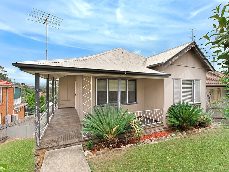 15 Mount Keira Road, Mount Keira NSW 2500