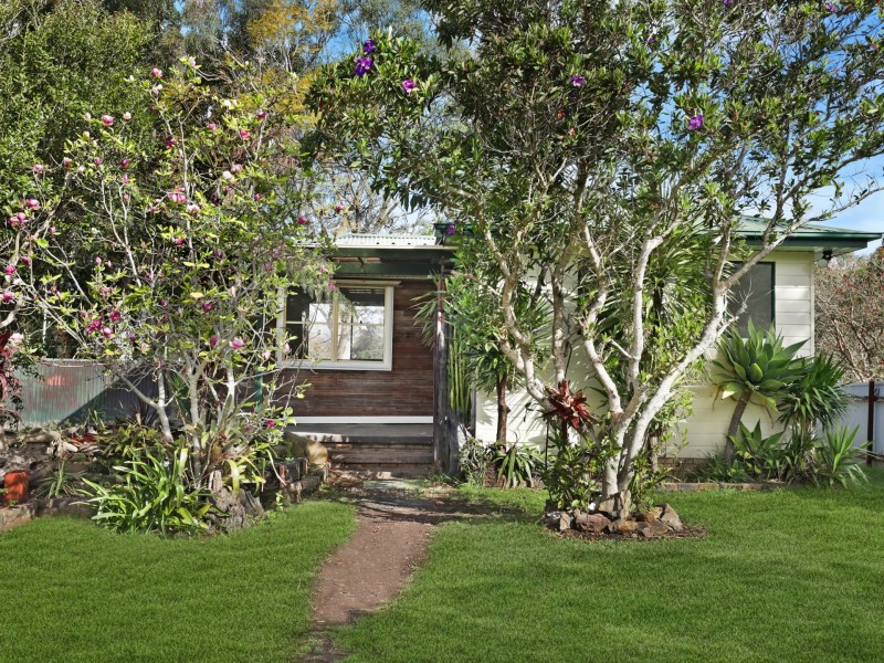 5 Tamblin Street, Fairy Meadow NSW 2519