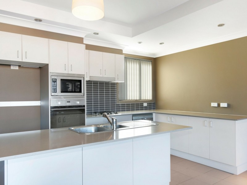 2/34 Lake Parade, East Corrimal NSW 2518