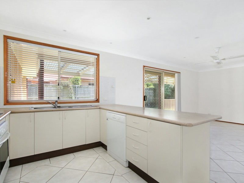 14 Wattle Road, Woonona NSW 2517