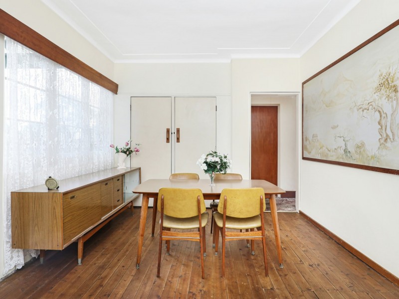 12 Mount Keira Road, West Wollongong NSW 2500