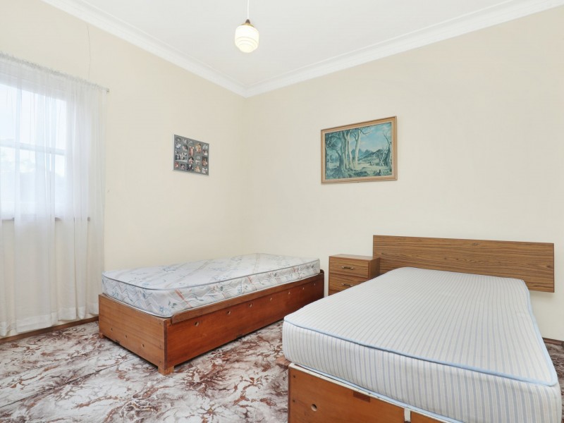12 Mount Keira Road, West Wollongong NSW 2500