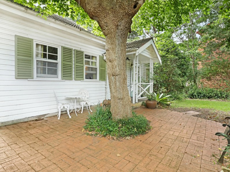 92 Rowland Ave, Wollongong NSW 2500