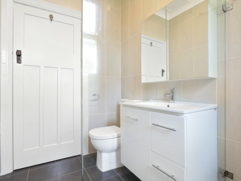 5B Northcote Street, West Wollongong NSW 2500