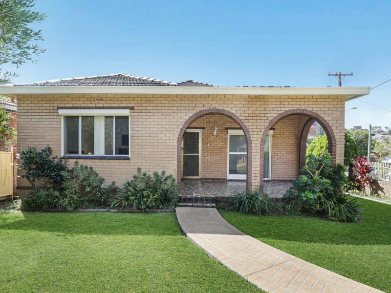 54 Rowland Ave, Wollongong NSW 2500
