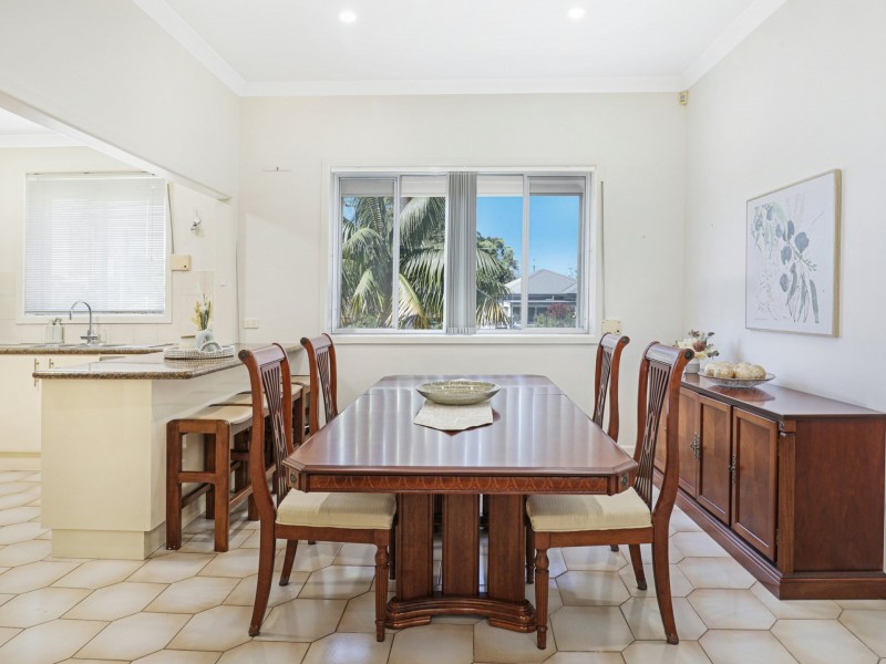 54 Rowland Ave, Wollongong NSW 2500
