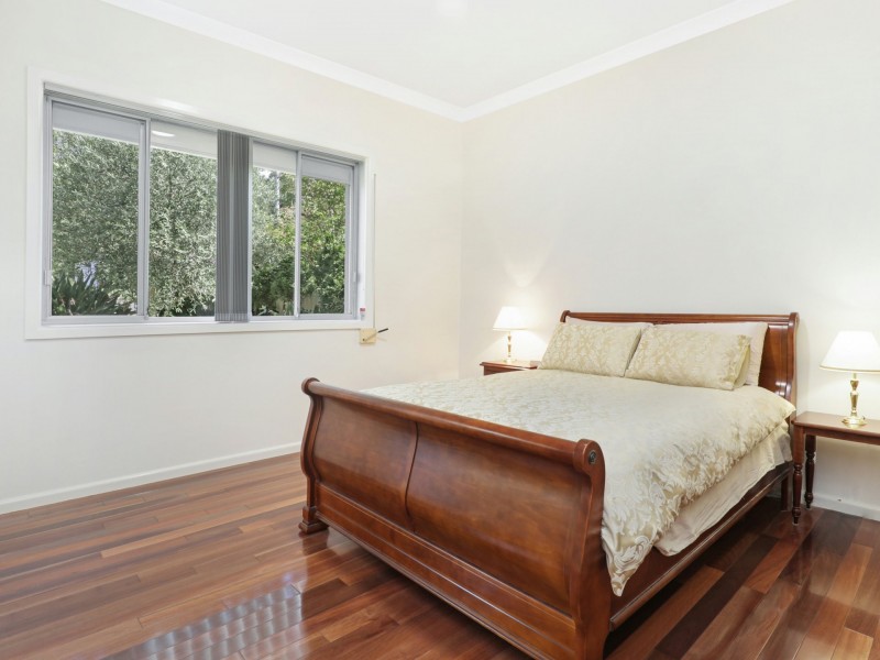 54 Rowland Ave, Wollongong NSW 2500