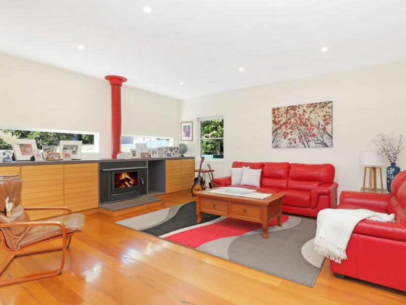 49 Stones Road, Mount Kembla NSW 2526
