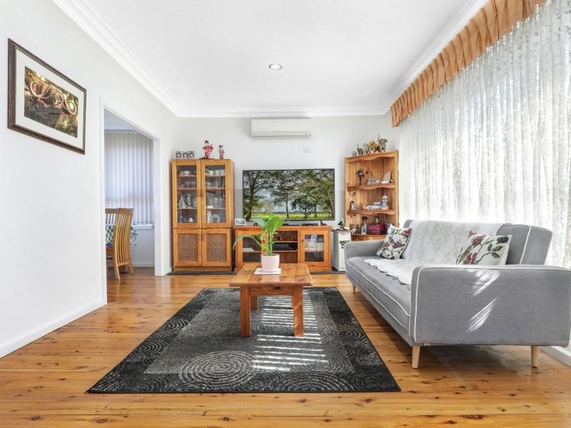 73 Heaslip Street, Coniston NSW 2500