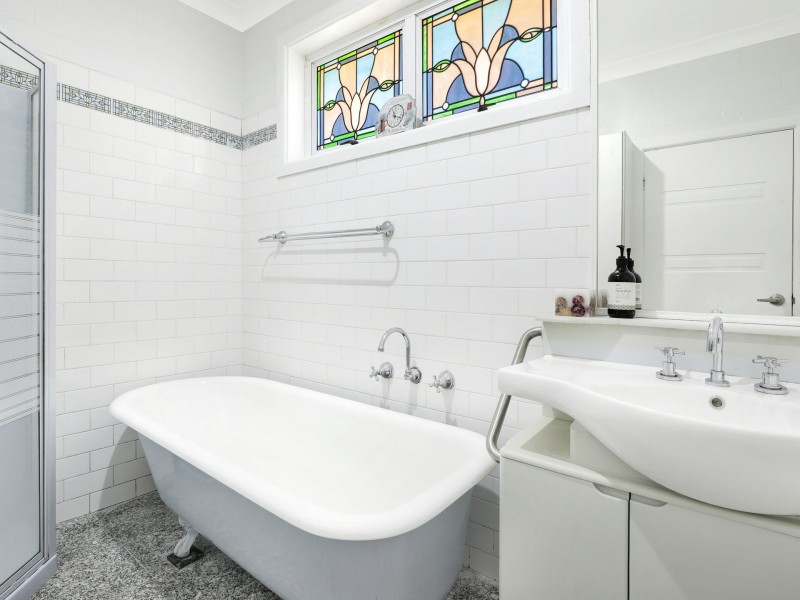 73 Heaslip Street, Coniston NSW 2500