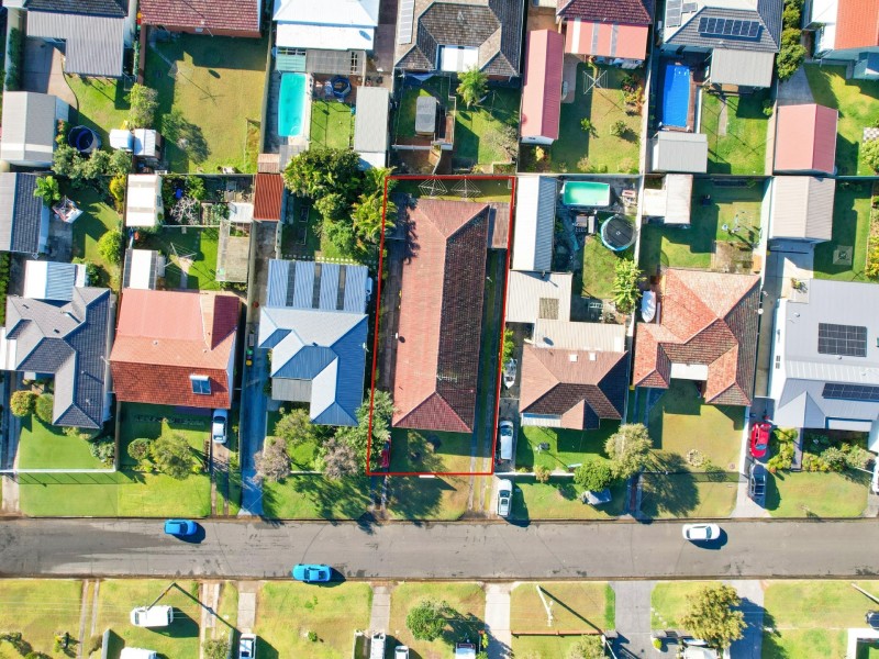 31 Waratah Street, Windang NSW 2528