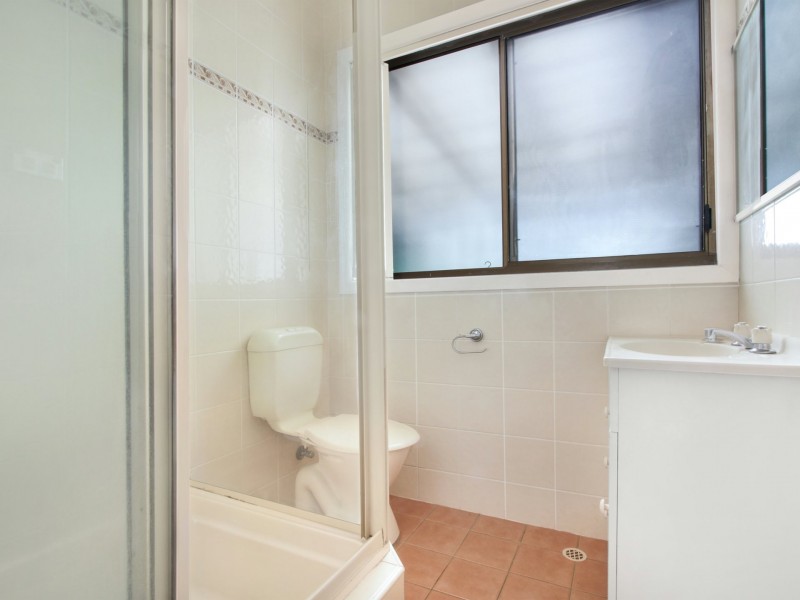 17 Barber Street, Berkeley NSW 2506