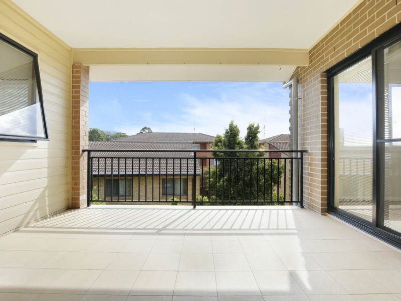 1/2 Francis Street, Corrimal NSW 2518