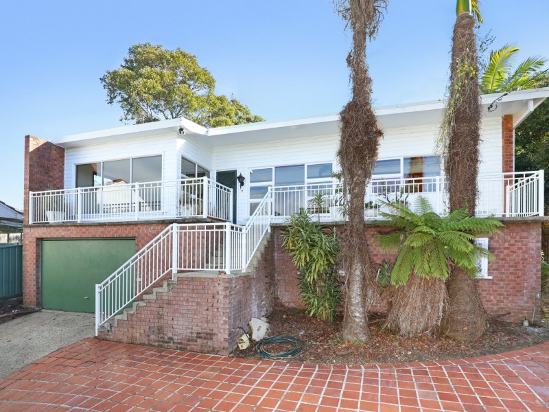 6 Chislehurst Ave, Figtree NSW 2525