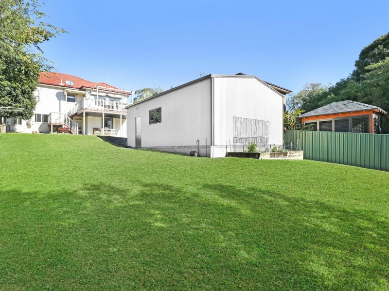 4 Phillips Avenue, West Wollongong NSW 2500