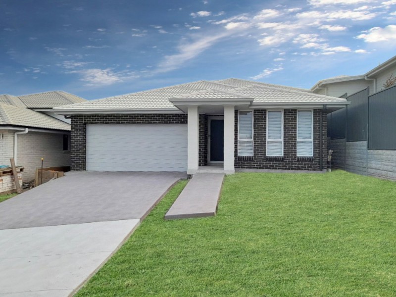 5 Grayling Street, Calderwood NSW 2527