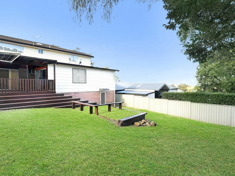 94 Jacaranda Avenue, Figtree NSW 2525