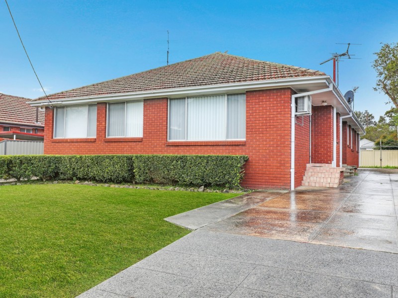 2/11 Grafton Ave, Figtree NSW 2525