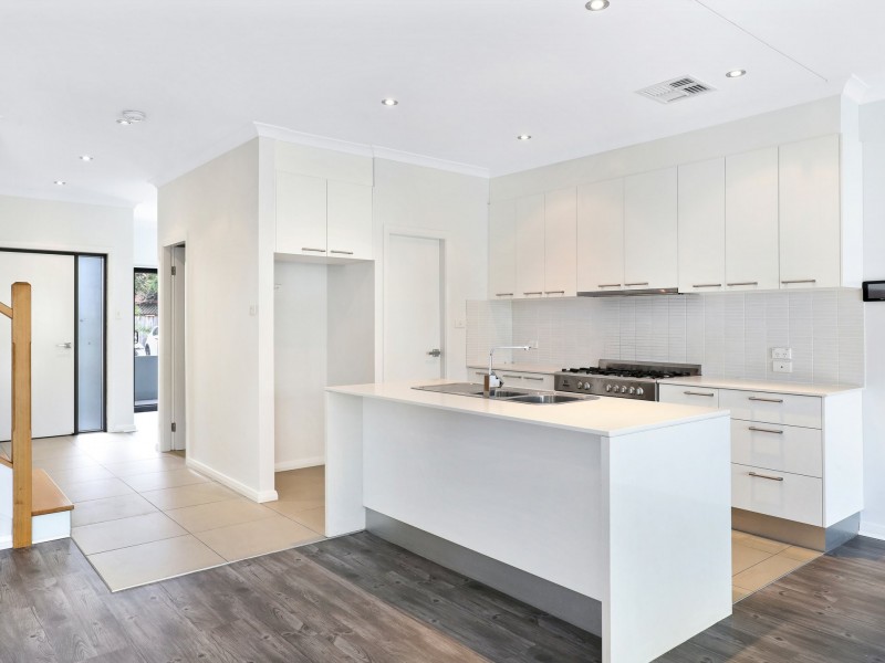 41 Grand Court, Fairy Meadow NSW 2519