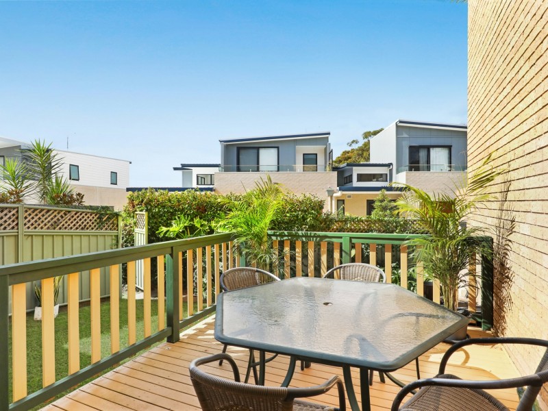 2/22 The Avenue, Corrimal NSW 2518