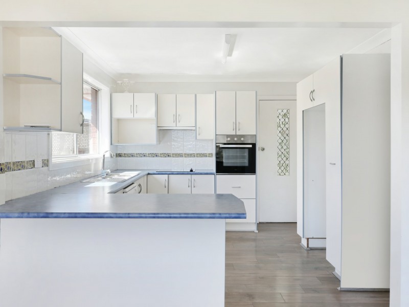 94 The Esplenade, Oak Flats NSW 2529