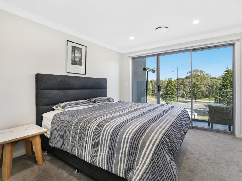 11 Harbour Boulevard, Shell Cove NSW 2529