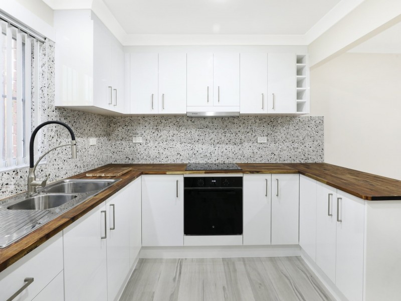 1/24 Rosemont Street, West Wollongong NSW 2500