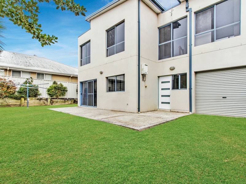 1 Sloop Avenue, Shell Cove NSW 2529