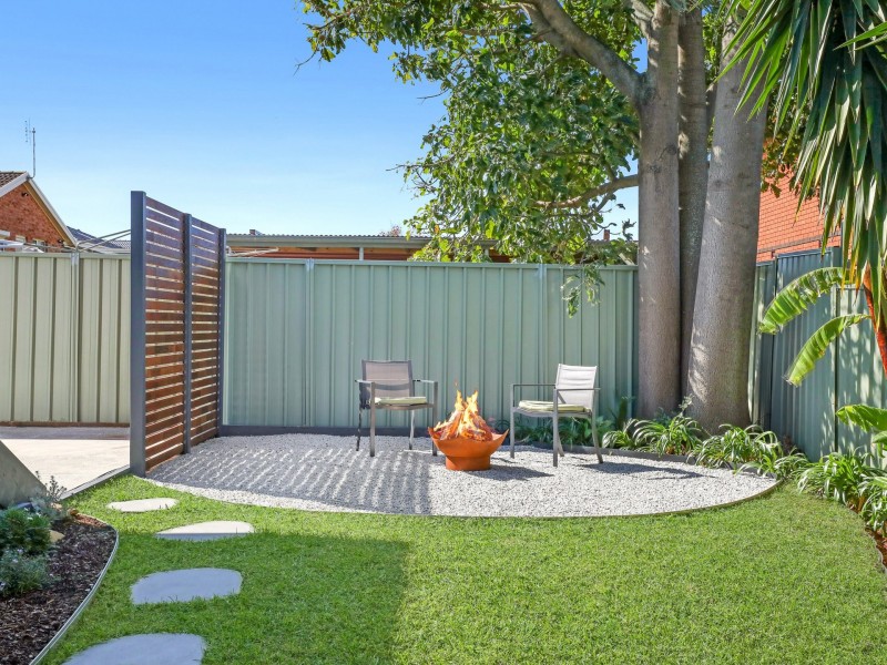 49 – 49a Antrim Ave, Warilla NSW 2528