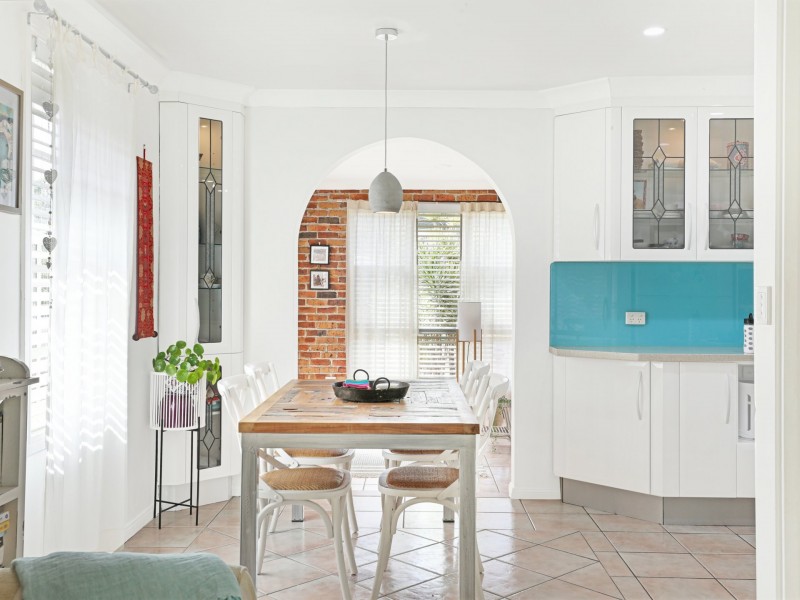 18 Roycroft Ave, Mount Warrigal NSW 2528