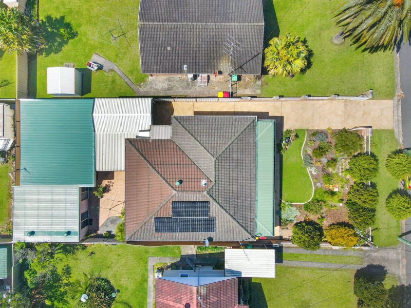 18 Roycroft Ave, Mount Warrigal NSW 2528