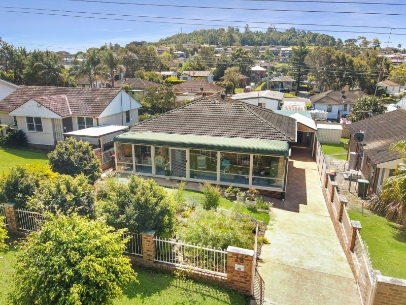 18 Roycroft Ave, Mount Warrigal NSW 2528