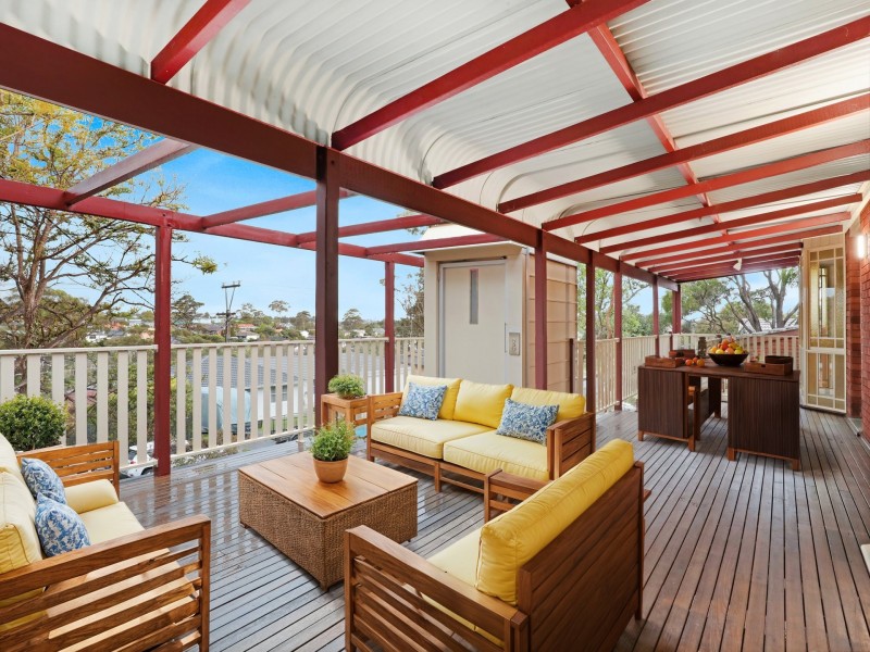 8 Helicia Ave, Figtree NSW 2525