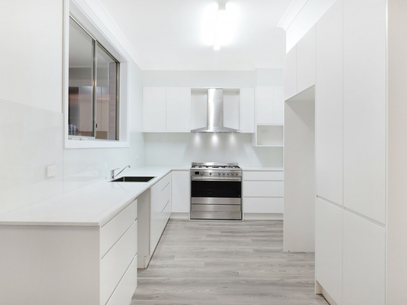 8 Helicia Ave, Figtree NSW 2525