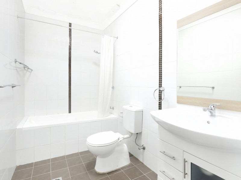 18/5-7 Princes Highway, Figtree NSW 2525
