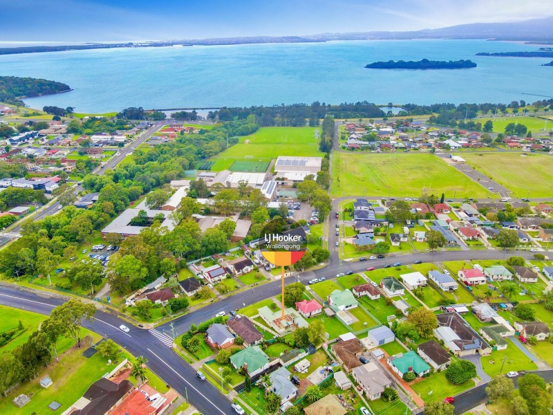 4 Barnes Street, Berkeley NSW 2506