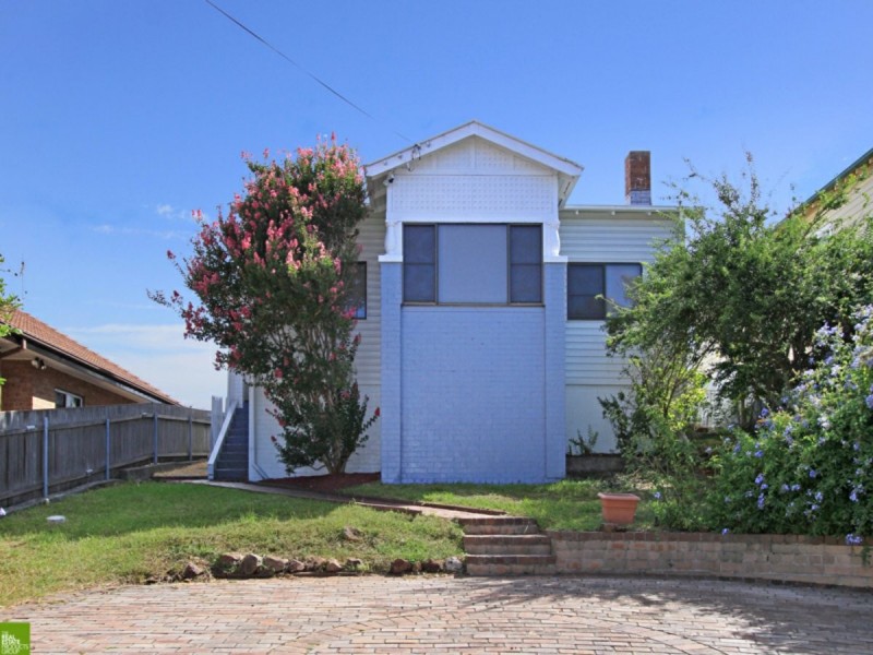 8 Second Avenue, Warrawong NSW 2502