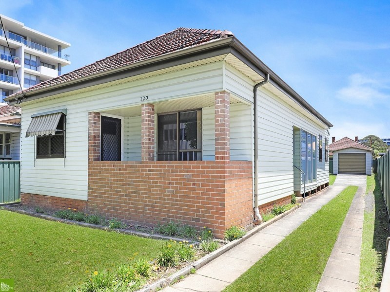 120 Kembla Street, Wollongong NSW 2500