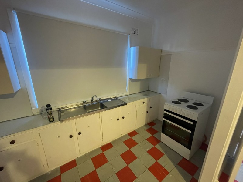 10 Miller Street, Coniston NSW 2500