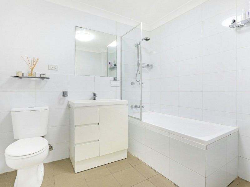 21/225-231 Princes Highway, Corrimal NSW 2518