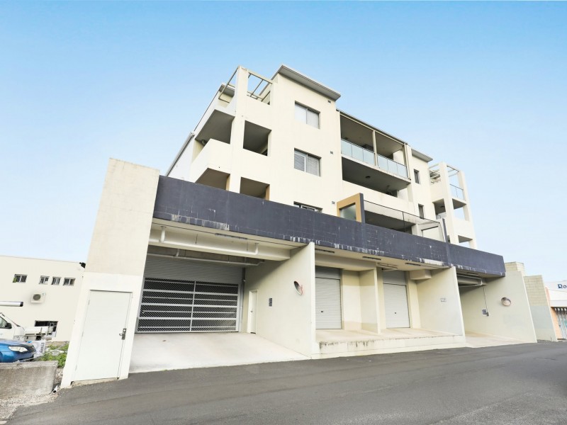 21/225-231 Princes Highway, Corrimal NSW 2518