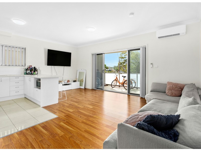 Unit 3/125 Lake Entrance Rd, Barrack Heights NSW 2528