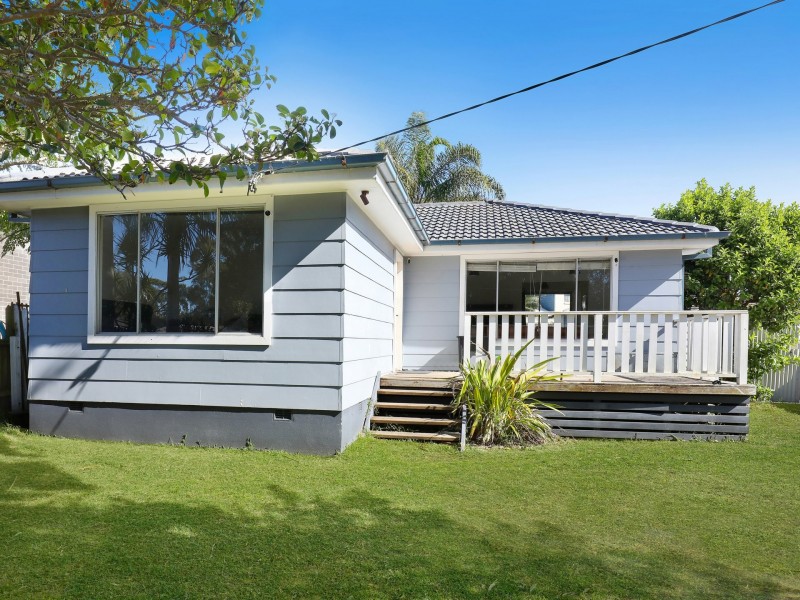 43 Bass Street, Barrack Heights NSW 2528