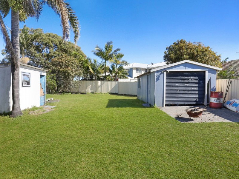 43 Bass Street, Barrack Heights NSW 2528