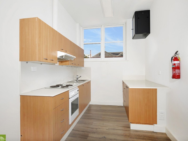 2/81 Keira Street, Wollongong NSW 2500