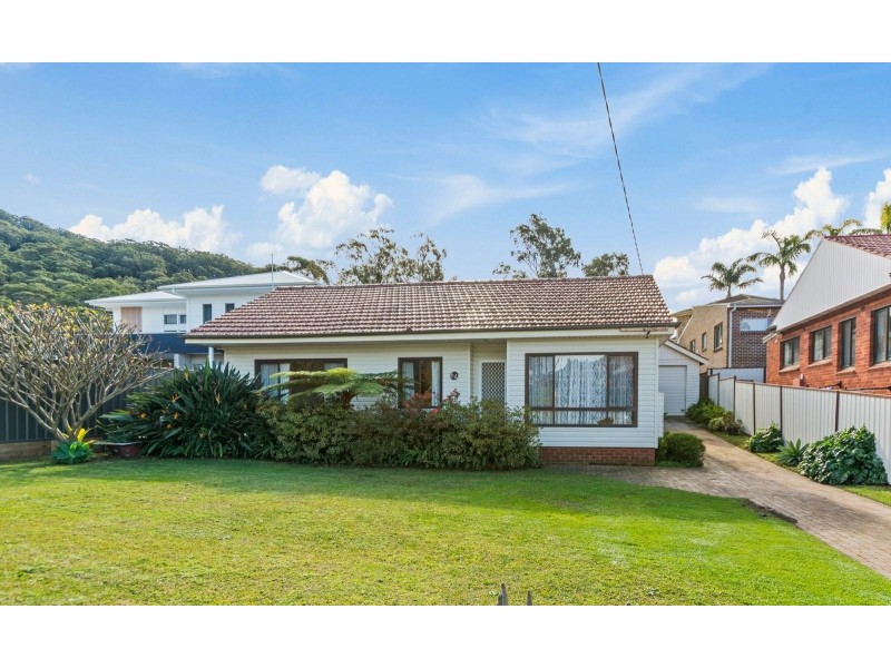 64 Francis Street, Corrimal NSW 2518