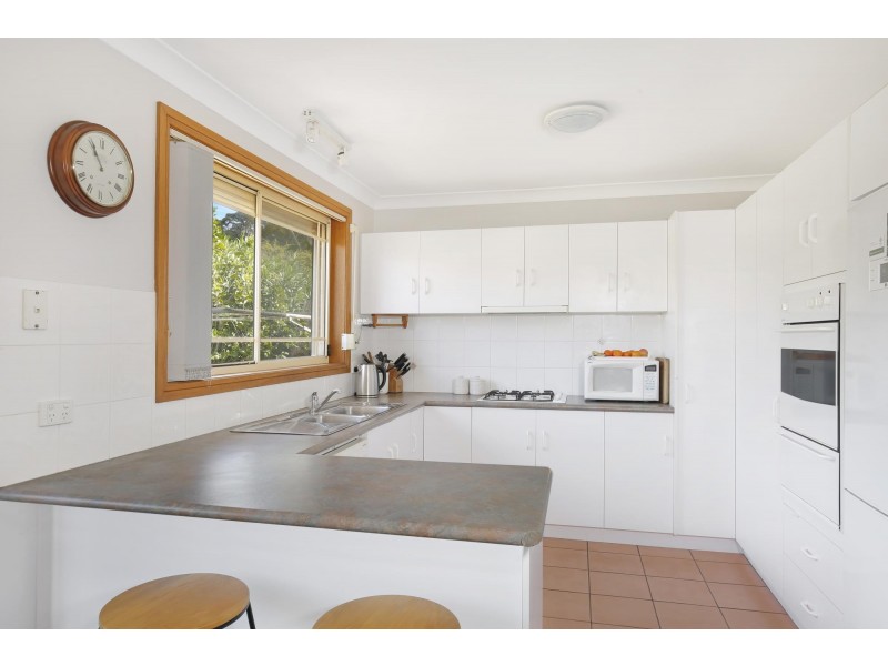 1/17 Karbo Street, Figtree NSW 2525